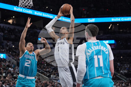 Hornets Spurs Basketball