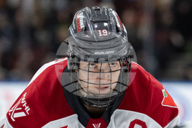 PWHL Charge Goldeneyes Hockey