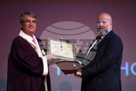 Медицински университет - годишни награди