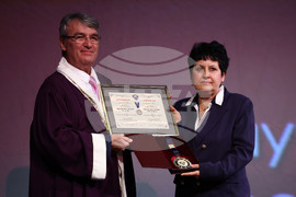 Медицински университет - годишни награди