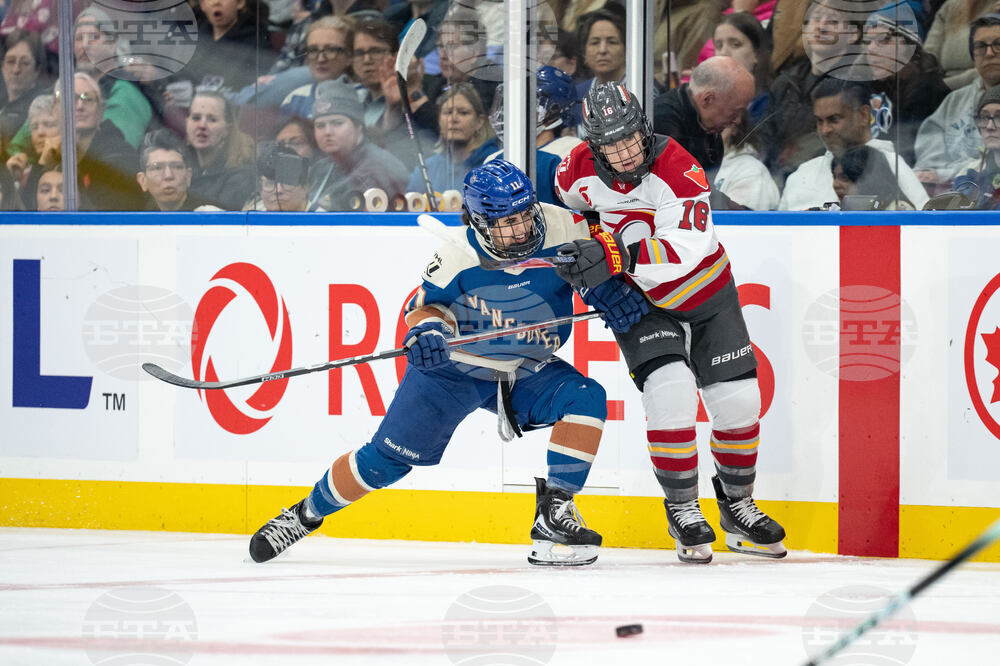 PWHL Charge Goldeneyes Hockey