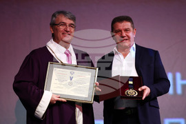 Медицински университет - годишни награди