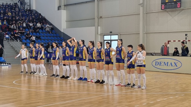 Марица (Пловдив) е на победа от спечелването на девета поредна титла в Националната волейболна лига за жени