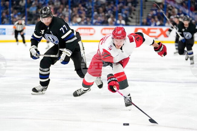Hurricanes Lightning Hockey