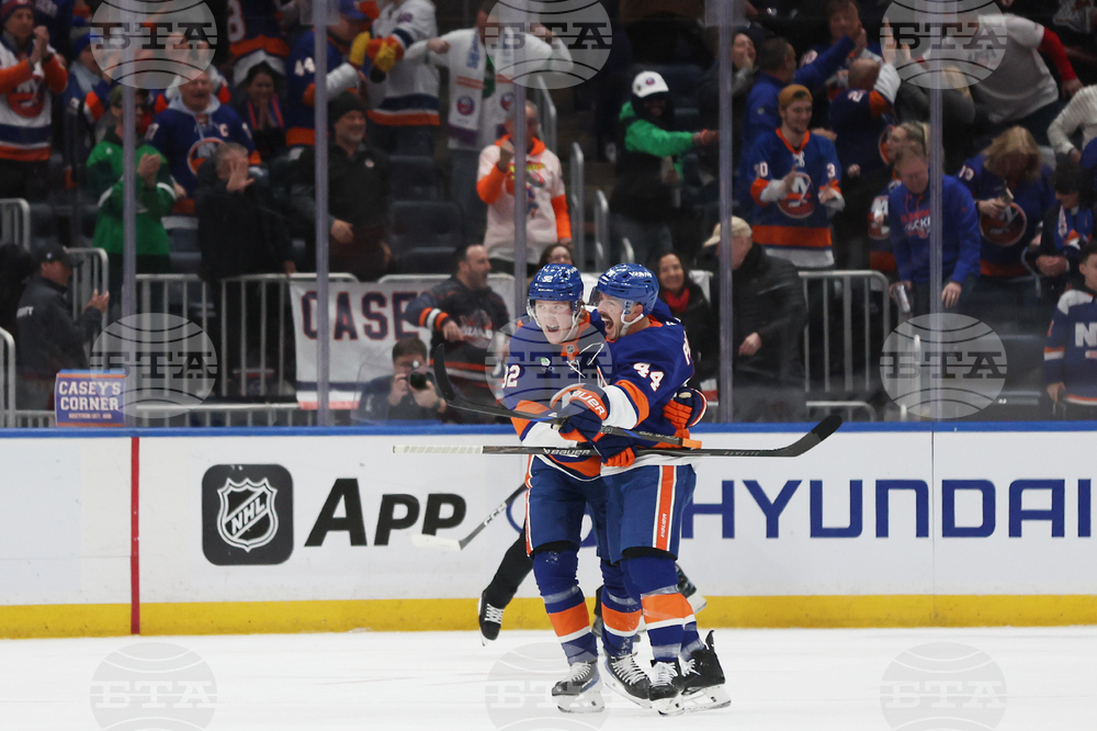 Flames Islanders Hockey