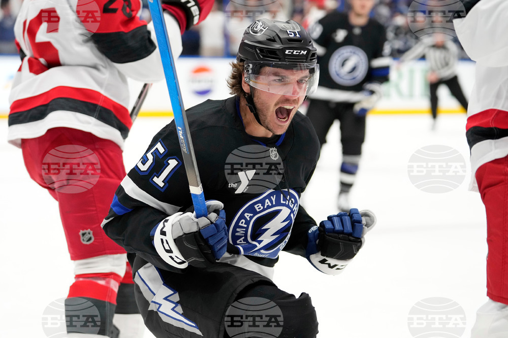 Hurricanes Lightning Hockey