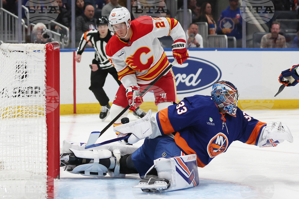 Flames Islanders Hockey