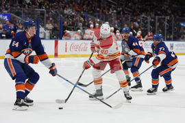 Flames Islanders Hockey