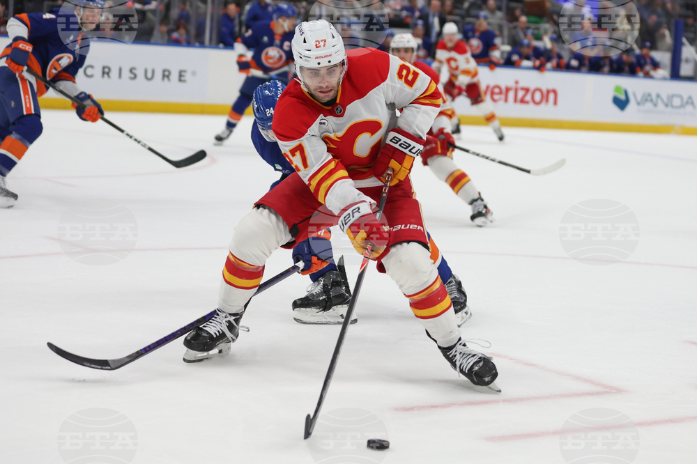 Flames Islanders Hockey