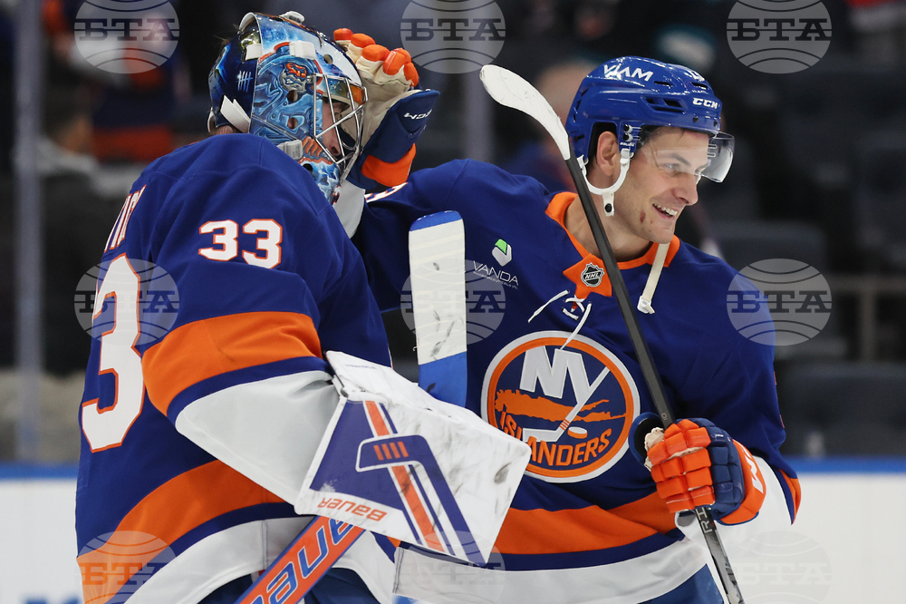 Flames Islanders Hockey