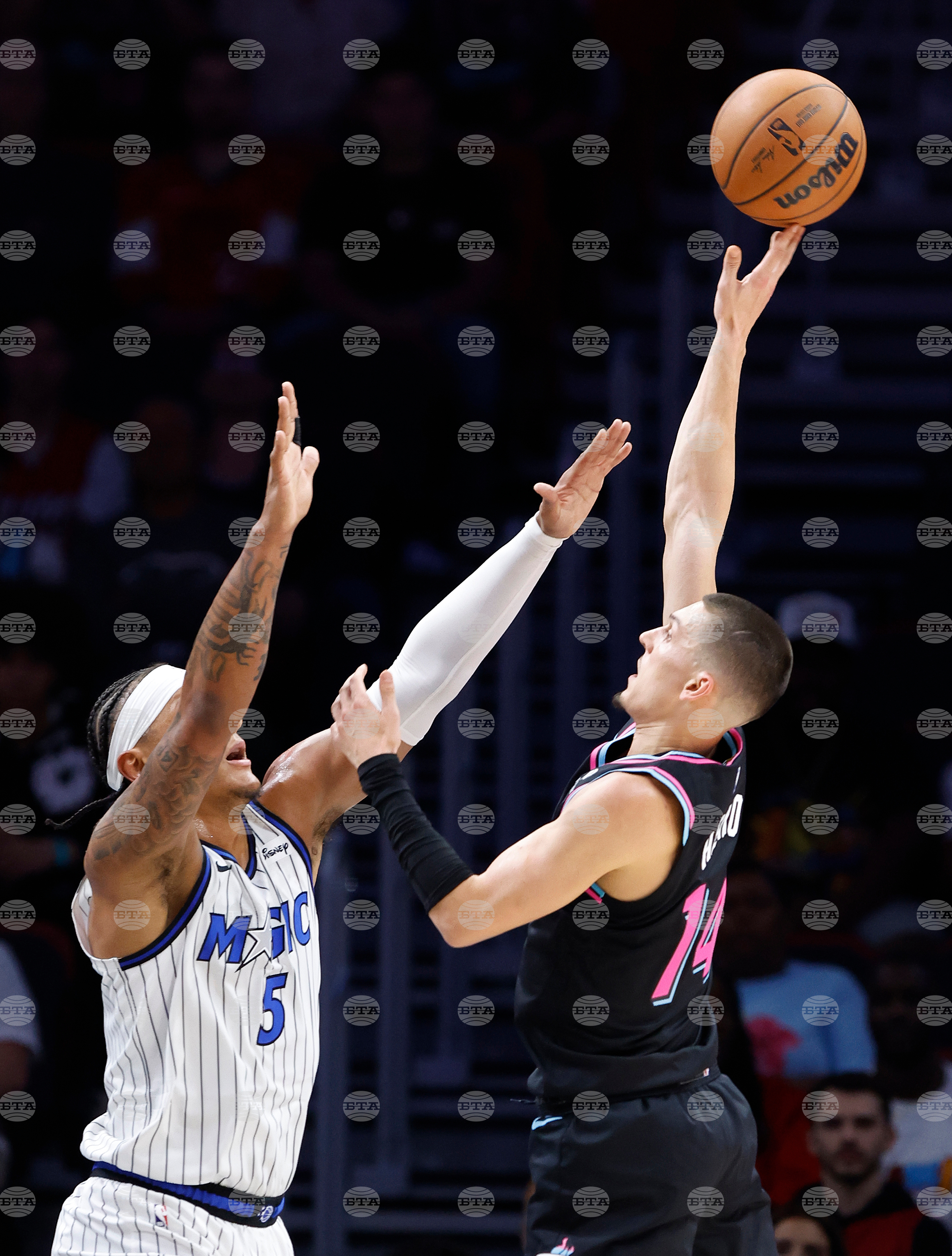 Magic Heat Basketball