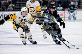 Penguins Mammoth Hockey