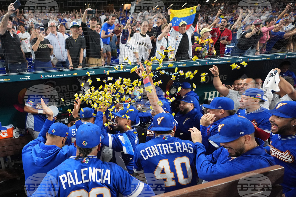 APTOPIX WBC Venezuela Japan Baseball