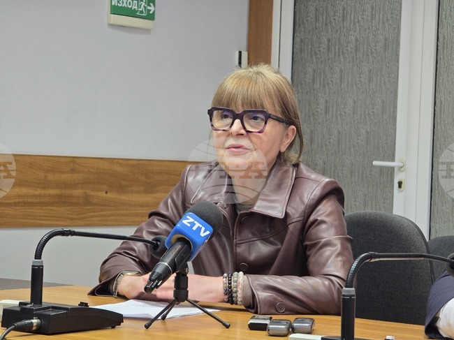 Книгата „Огненото небе над България 1943-1944“ ще бъде представена в Регионалната библиотека в Ловеч в четвъртък