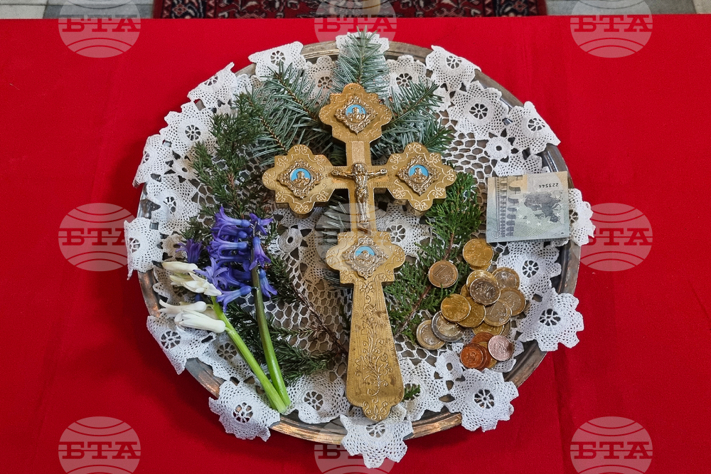 Търговище - храм „Св. Йоан Рилски“ - неделна служба