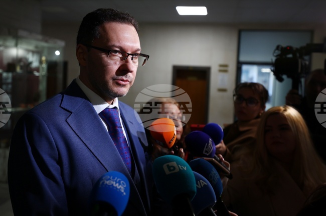 Daniel Mitov Defends Silence on “Petrohan” Case, Warns of NGO “Parallel State”