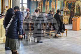 Ловеч - митрополит Гавриил - литургия