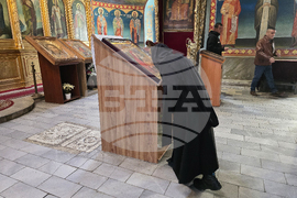 Ловеч - митрополит Гавриил - литургия