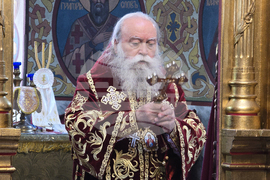 Ловеч - митрополит Гавриил - литургия