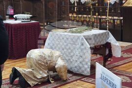 Ямбол - Неделя Кръстопреклонна - литургия