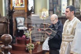 Ямбол - Неделя Кръстопреклонна - литургия