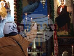 Ямбол - Неделя Кръстопреклонна - литургия