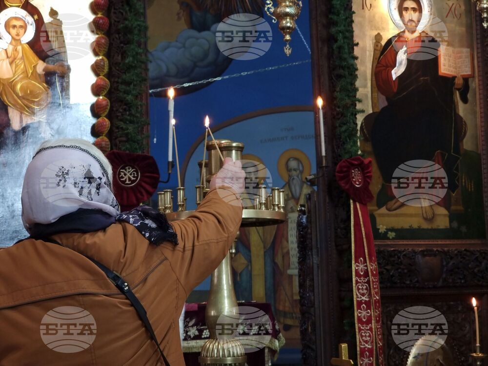 Ямбол - Неделя Кръстопреклонна - литургия