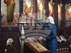 Ямбол - Неделя Кръстопреклонна - литургия