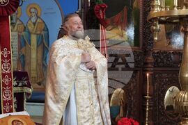 Ямбол - Неделя Кръстопреклонна - литургия