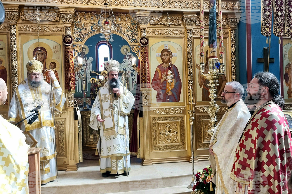 Патриарх Даниил - литургия