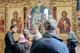 Неделя Кръстопоклонна - литургия