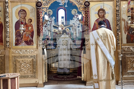 Неделя Кръстопоклонна - литургия