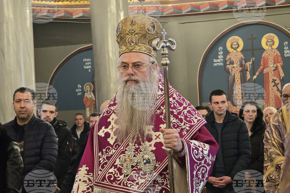 Пловдив - Неделя Кръстопоклонна - Архиерейска света литургия