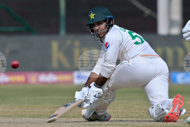 Pakistan Sarfaraz Retires