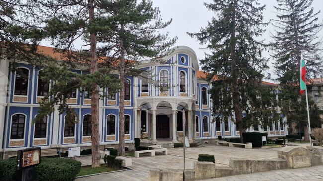 Изложба и книга, посветени на автентичните смилянски ножове, ще бъдат представени във Велико Търново