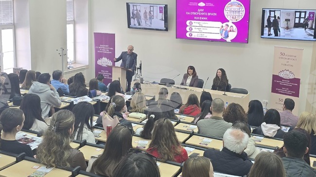 Факултетът по журналистика и масова комуникация посрещна бъдещите си студенти в Дните на отворените врати