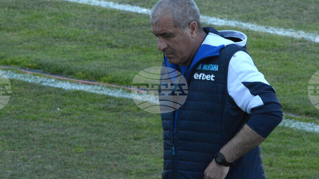 "Искаме да вкараме, но не се получава", каза след загубата от Черно море треньорът на Монтана Дилян Иванов