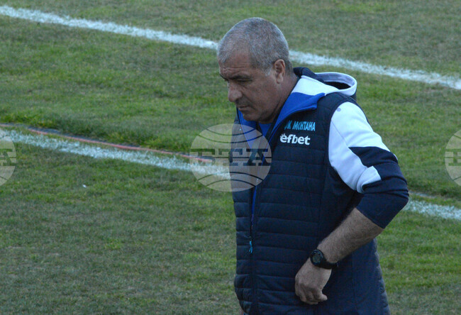 "Искаме да вкараме, но не се получава в пореден мач", каза след загубата от Черно море треньорът на Монтана Дилян Иванов