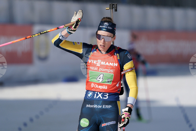 Жанмоно спечели титлата в преследването от Световната купа по биатлон, сестри Йоберг в призовата тройка, Лора Христова извън първите 50