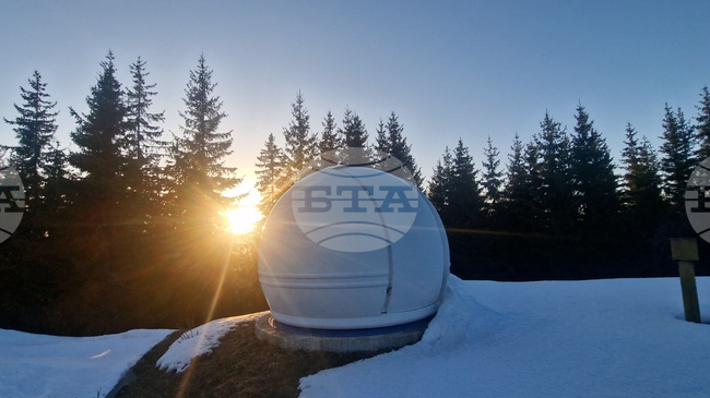 Нов оптичен телескоп ще бъде открит през април в националната обсерватория "Рожен"