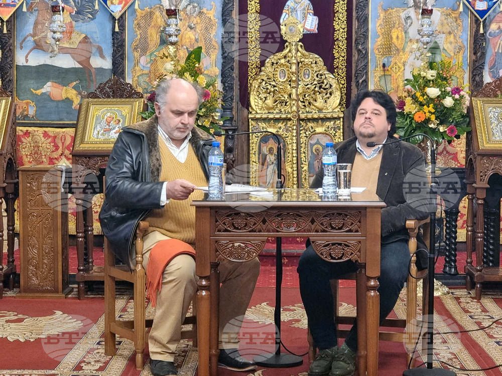 Кръстът е символ на спасението и победата над смъртта, каза в Сливен гръцкият богослов проф. Аристидис Спандонис