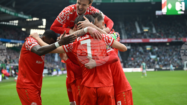 Майнц победи като гост директния съперник в битката за оцеляване в Бундеслигата Вердер Бремен