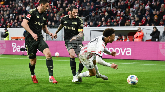 Унион Берлин победи Фрайбург в добавеното време