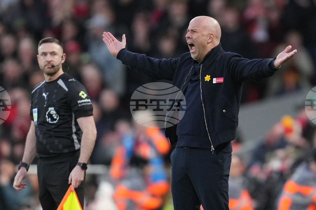 Арне Слот след равенството на Ливърпул с Тотнъм: „Освиркванията са нормални“