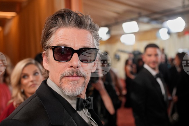 Итън Хоук критикува културата на смартфоните и навиците на младите посетители в киносалоните