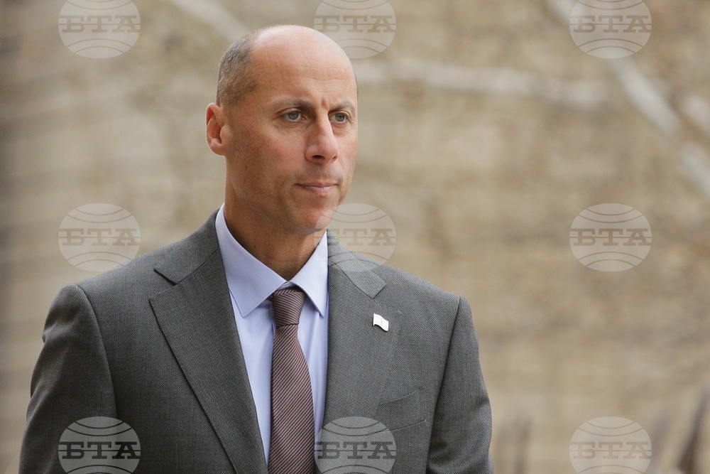 New Georgian Ambassador Hands His Credentials to Bulgarian President