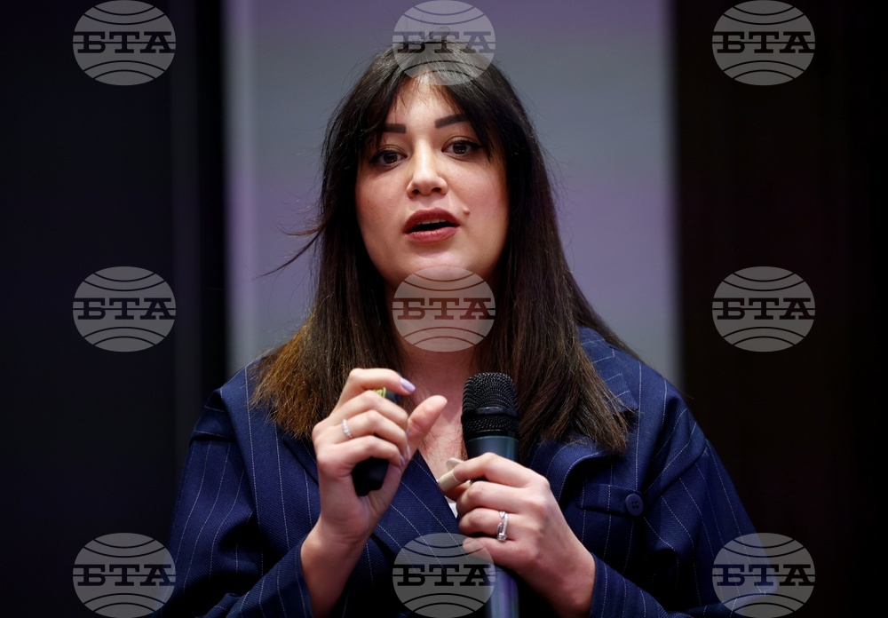 Кръгла маса "Работа за младите, младите на работа" - Евелина Славкова