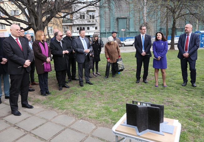 Minister Todorov Attends Symbolic Groundbreaking of Lawyers - Rescuers of Bulgarian Jews Monument