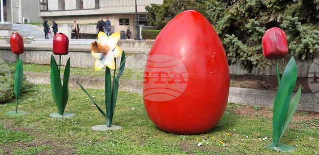 Варна - парк - великденска украса