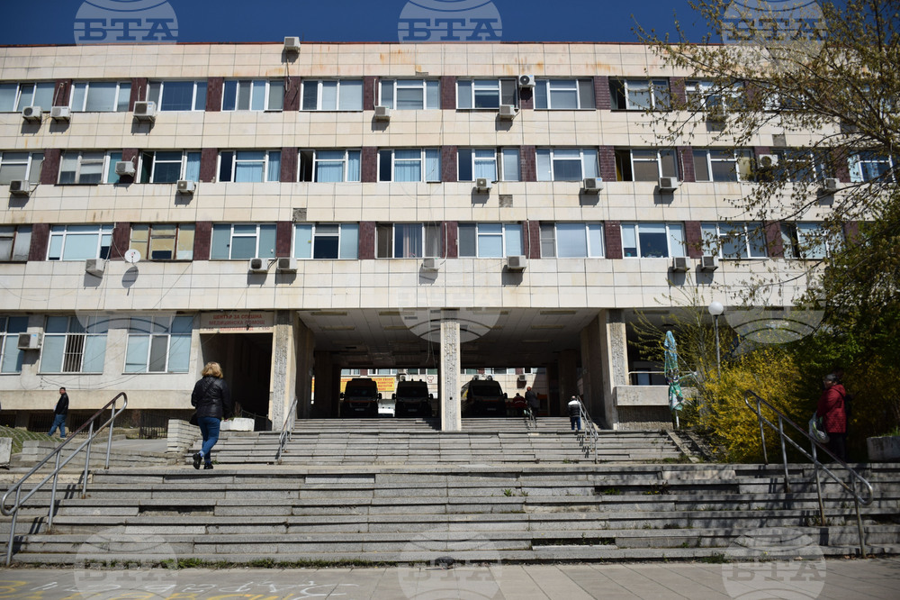 Собствениците на помещения в поликлиниката разбраха, че отговорността за сградата е тяхна, каза кметът на Благоевград